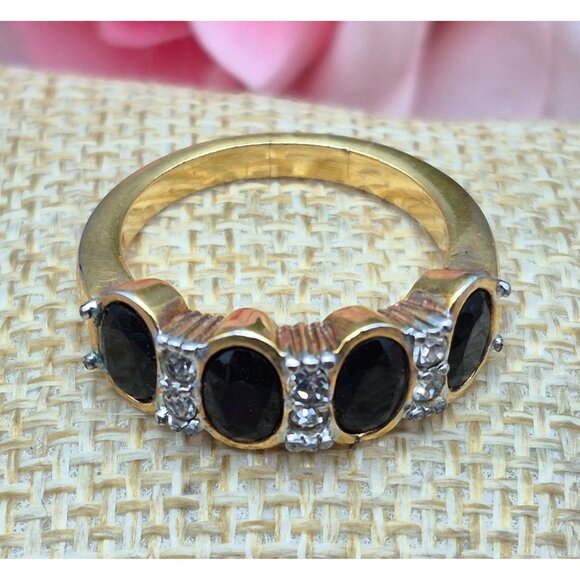 Gold Tone & Black & Clear Crystal Fashion Cocktail Ring Size 8.5 Band Style - Picture 3 of 7